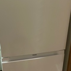 受け渡し決定済（使用年数1年未満・保証付き）Haier ノンフロン冷凍冷蔵庫　JR-NF121Aの画像