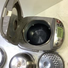 受渡済　ZOJIRUSHI 3合炊きIH炊飯ジャーNP-GB05の画像