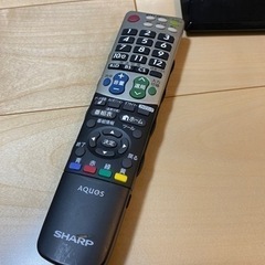 【取引中】SHARP 2012年式テレビ  32型　リモコン付きの画像