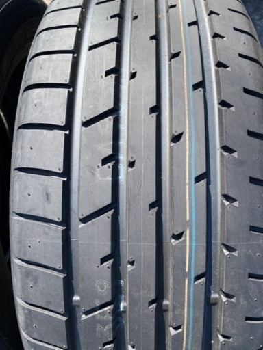 2/5まで！　TOYOタイヤ 19インチ　225/55R19  ハリヤー新車外し　美品