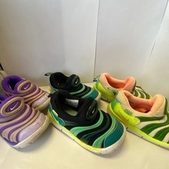 NIKE キッズスニーカー　ダイナモの画像