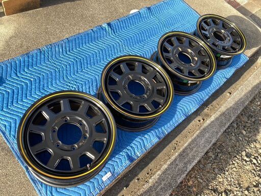 ■200系ハイエース■ ホイール1台分 4個セット 引取り限定で販売します
