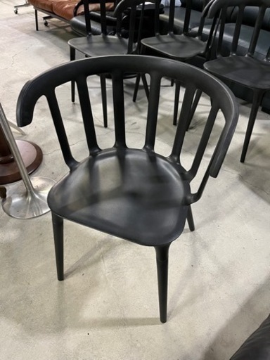 ウッドデッキやお庭にもオススメ!! IKEA チェア アームレスト付き ブラック ダイニングチェア お得な4脚セット!!