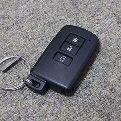 初期化可能　未使用保管品　トヨタ スマートキー ３B ノア ヴォ...