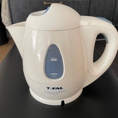 T-fal電気ケトルティファール　1リットルの画像