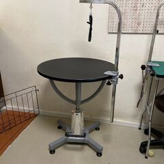 ハチコウ油圧トリミングテーブル