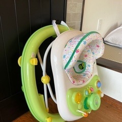 【ほぼ新品】ベビー用歩行器