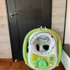【ほぼ新品】ベビー用歩行器の画像