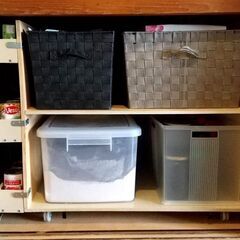 押入れの下に入るDIYのキャスター付き収納