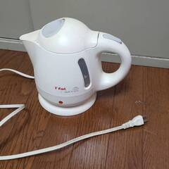 T-fal 電気ケトル　ティファール　最大容量：１リットル　動作...