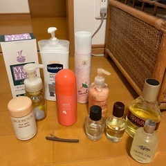 急な引越しにつきそのまま出品。美容学生のヘアオイル