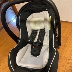 新生児チャイルドシート