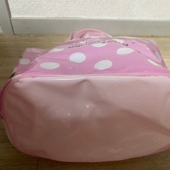 プールバックの画像