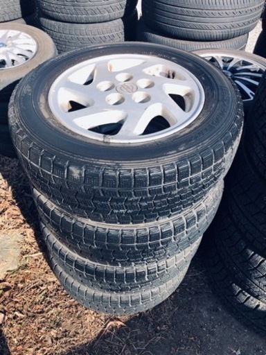 冬タイヤ 205/65R15 アルミ付きスタッドレス 4本組