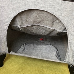 折りたたみベビーベッドの画像