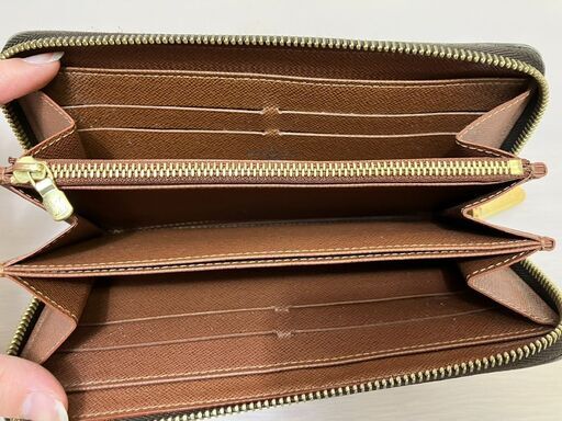 ルイヴィトン　モノグラム　長財布　ラウンドジップ　M42616