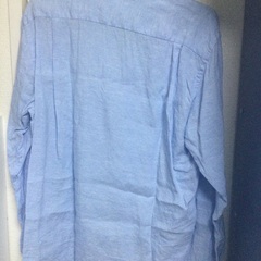 ユニクロ　メンズシャツ　水色の画像