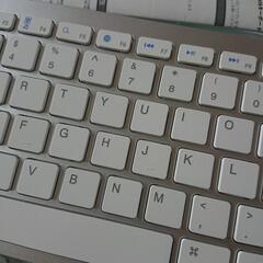 (新品シルバー)ワイヤレスキーボード(英数)の画像