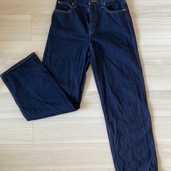 UNIQLOジーンズレディースの画像