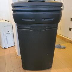 ラバーメイド ゴミ箱 RUBBERMAID