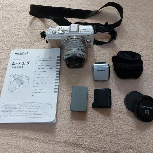 【決まりました】OLYMPUS　デジタルカメラ　値下げ可能です！