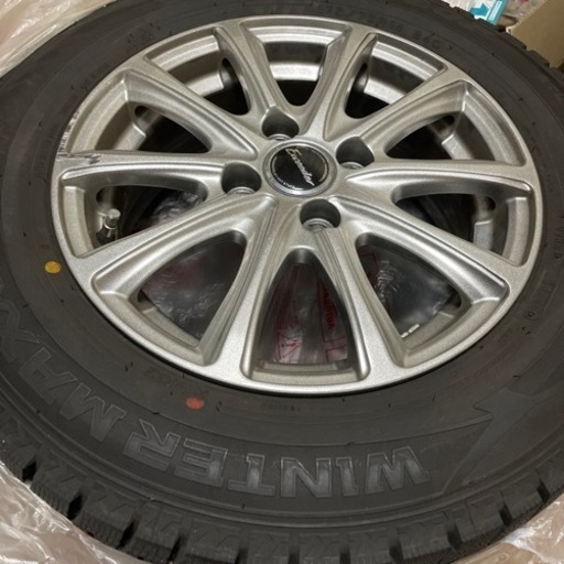 中古タイヤ　4本セット　スタッドレス　1月半ばまで