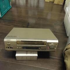 ジャンク品ビデオテープレコーダー1台