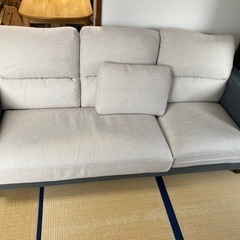 【最終値下げ！引取り限定】ソファー　３人掛け　クッション、カバー2枚付き