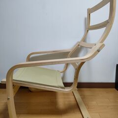 IKEA POANG ポエング 【クッション新品未開封】パーソナルチェア クニーサライトベージュ【クッション新品未開封】の画像