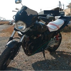 XJR400