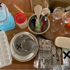 決定済】中古皿、コップなど0円
