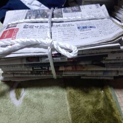 新聞紙 現在在庫2束の画像
