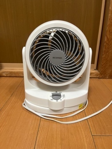 (取り引き先決定)アイリスオヤマのコンパクト扇風機