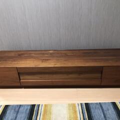 テレビボードの画像