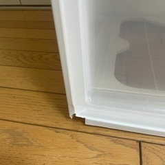 プラスチック衣類収納ケースの画像