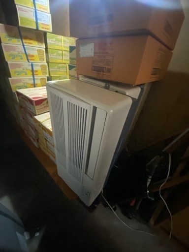 窓掛けエアコン