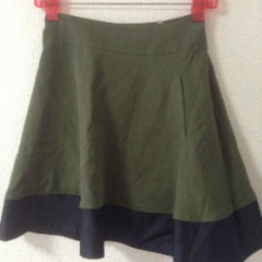 スカート　グリーン