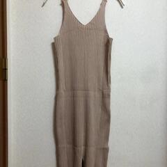 未使用　タグ付きニットワンピースの画像