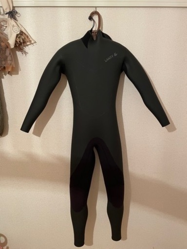 12/2日まだありますこれからのサーフィンに。ランティ　レディース　セミドライ　ほぼ未使用