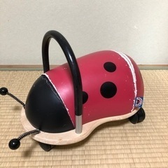 ウィリーバグ　てんとう虫　Sサイズ　乗用玩具
