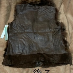 🍀 新品♥️定価￥4万2900 CITRUS CYPRE  ラクーンファー ジレ 🍀 リアルファーベスト 毛皮 ベストの画像