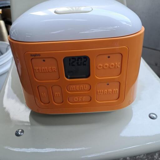 電気炊飯器　三号炊き