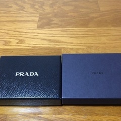 PRADA空き箱の画像