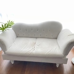 ★姫系ソファ★猫脚♪2人掛け♪ソファベッドにもなります。お部屋が...