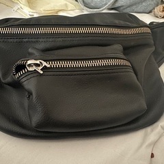 ZARAのショルダーバッグ