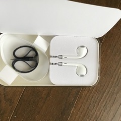 iPod touchのイヤホンの画像