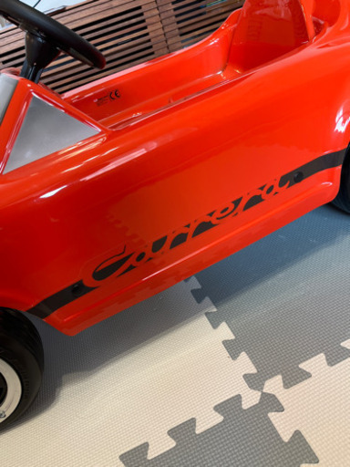 子供用　ペダルカー　おもちゃ　ポルシェ　車　カレラ