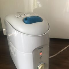 湿度をあげて花粉・ウィルス対策！ アロマトレイ付小型加湿器 ツインバードSK-4974 Compact Humidifierの画像