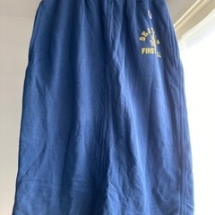 チャンピオンスカート美品160