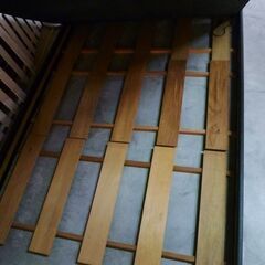 格安 セミダブルベッド マットレス付き 幅125×奥行220×高さ50cm ブラック ローベッド 家具 寝具 ベット 苫小牧西店の画像